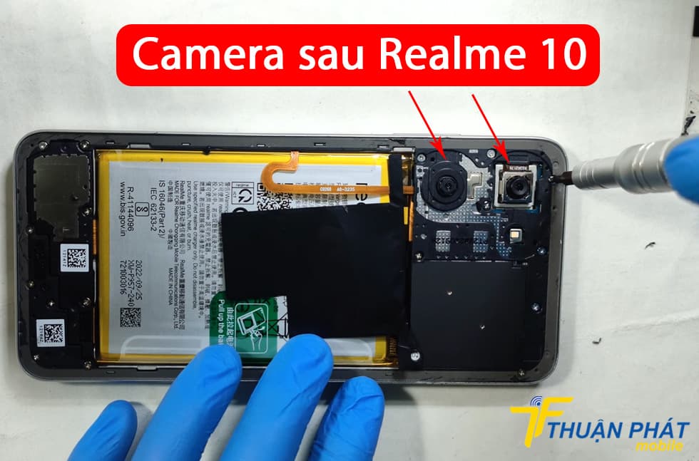 Camera sau Realme 10