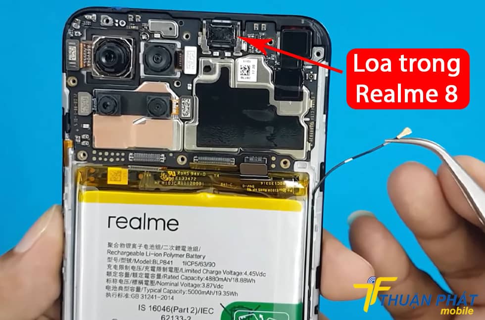 Loa trong Realme 8