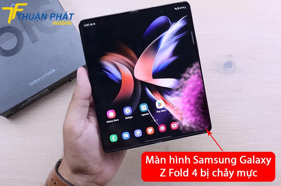 Màn hình Samsung Galaxy Z Fold 4 bị chảy mực