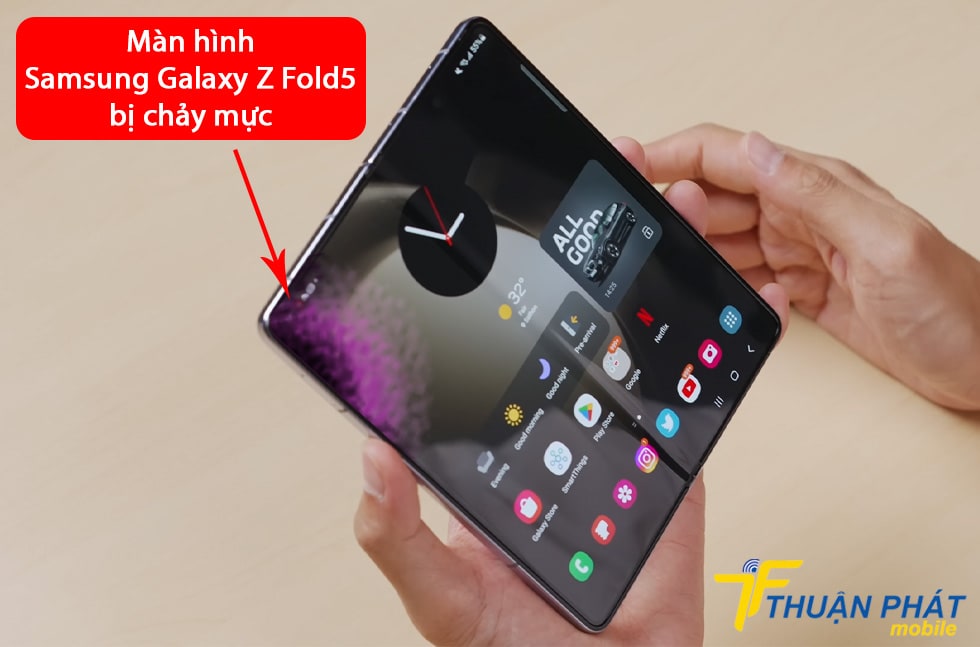 Màn hình Samsung Galaxy Z Fold5 bị chảy mực