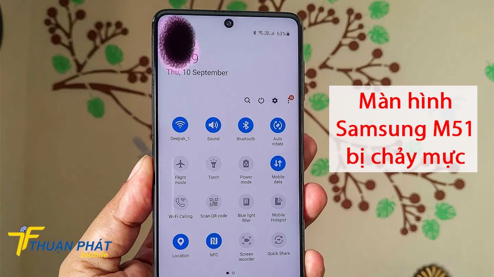 Màn hình Samsung M51 bị chảy mực