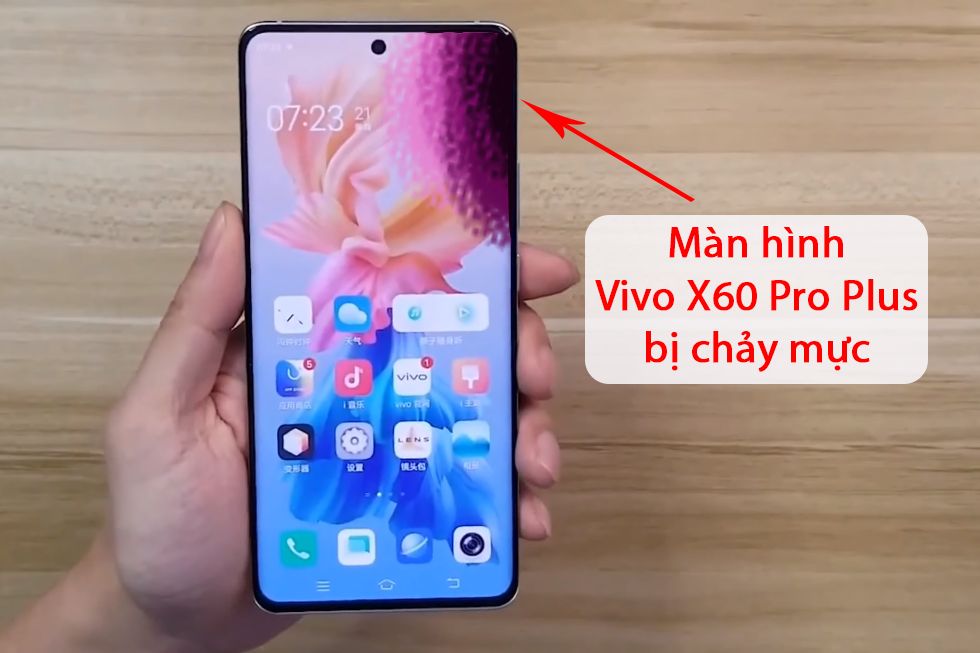 Màn hình Vivo X60 Pro Plus bị chảy mực