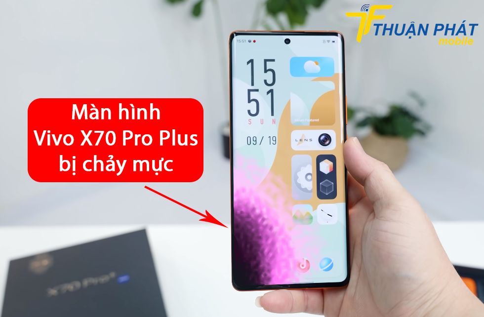 Màn hình Vivo X70 Pro Plus bị chảy mực