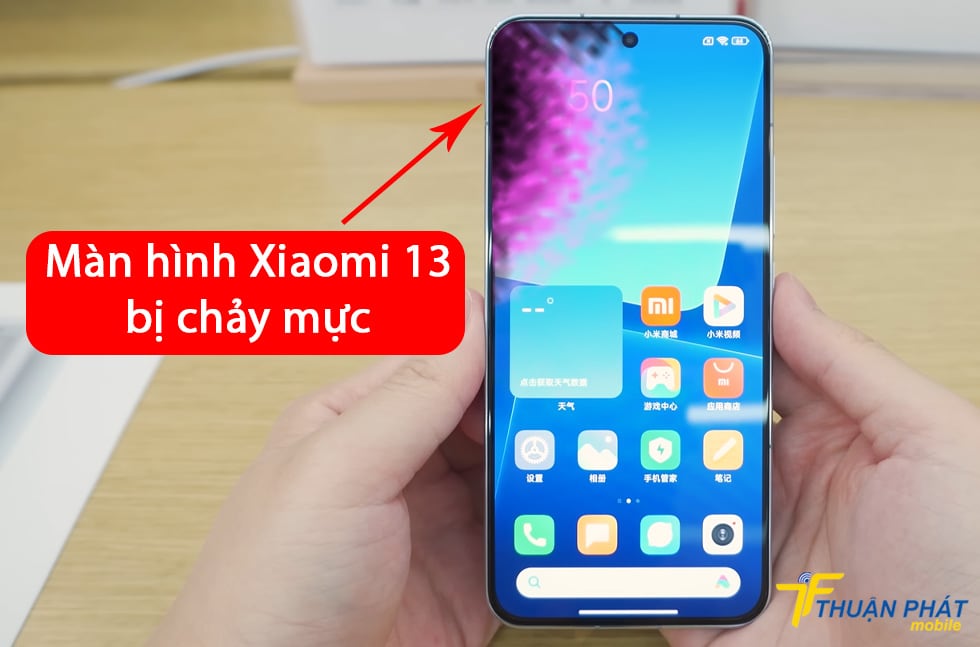 Màn hình Xiaomi 13 bị chảy mực