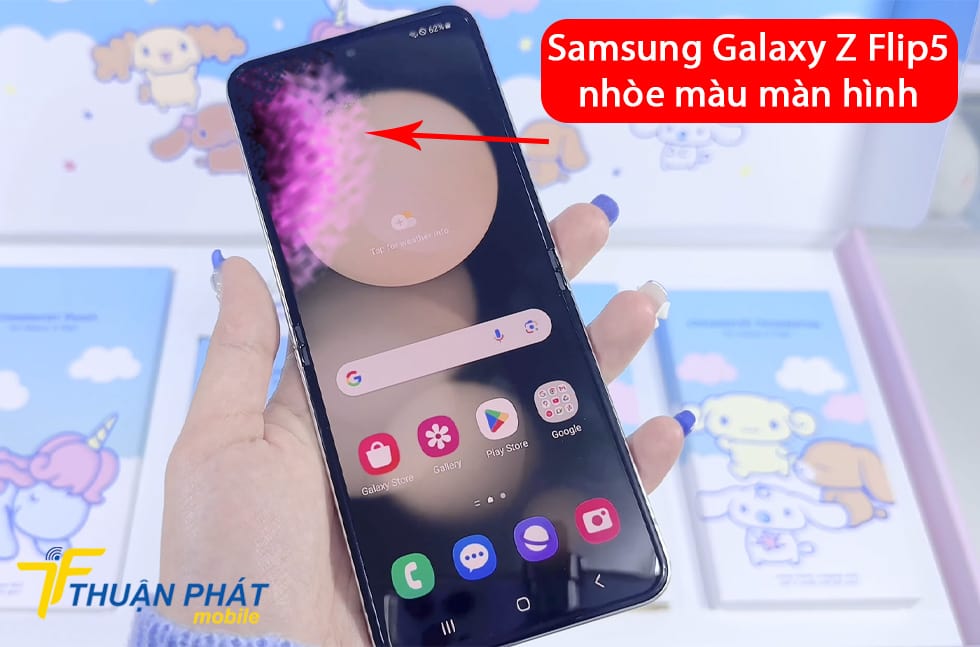 Samsung Galaxy Z Flip5 nhòe màu màn hình