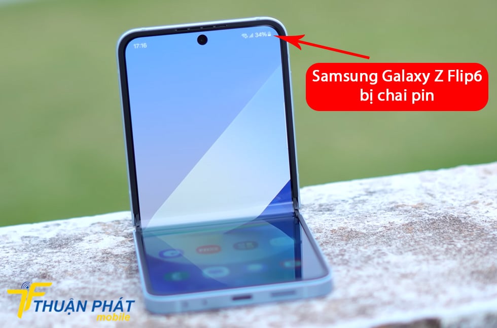 Samsung Galaxy Z Flip6 bị chai pin