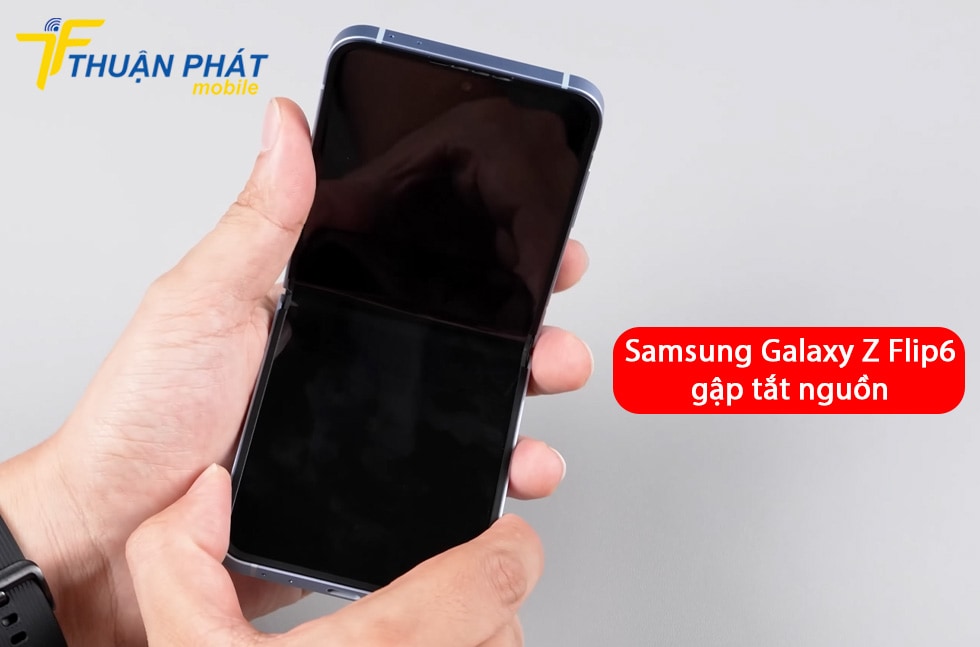 Samsung Galaxy Z Flip6 gập tắt nguồn