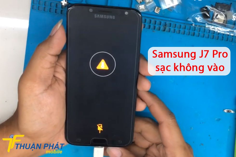 Samsung J7 Pro sạc không vào