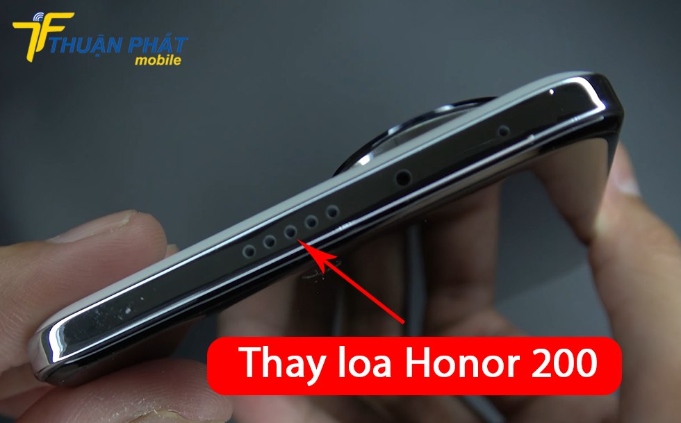 Thay loa Honor 200