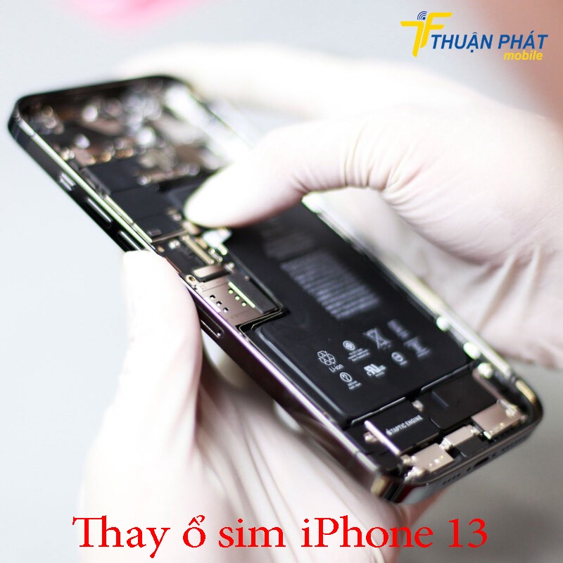 Thay ổ sim iPhone 13 