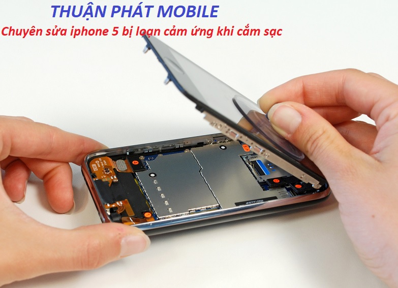 sua iphone 5 bi loan cam ung khi cam sac gia re