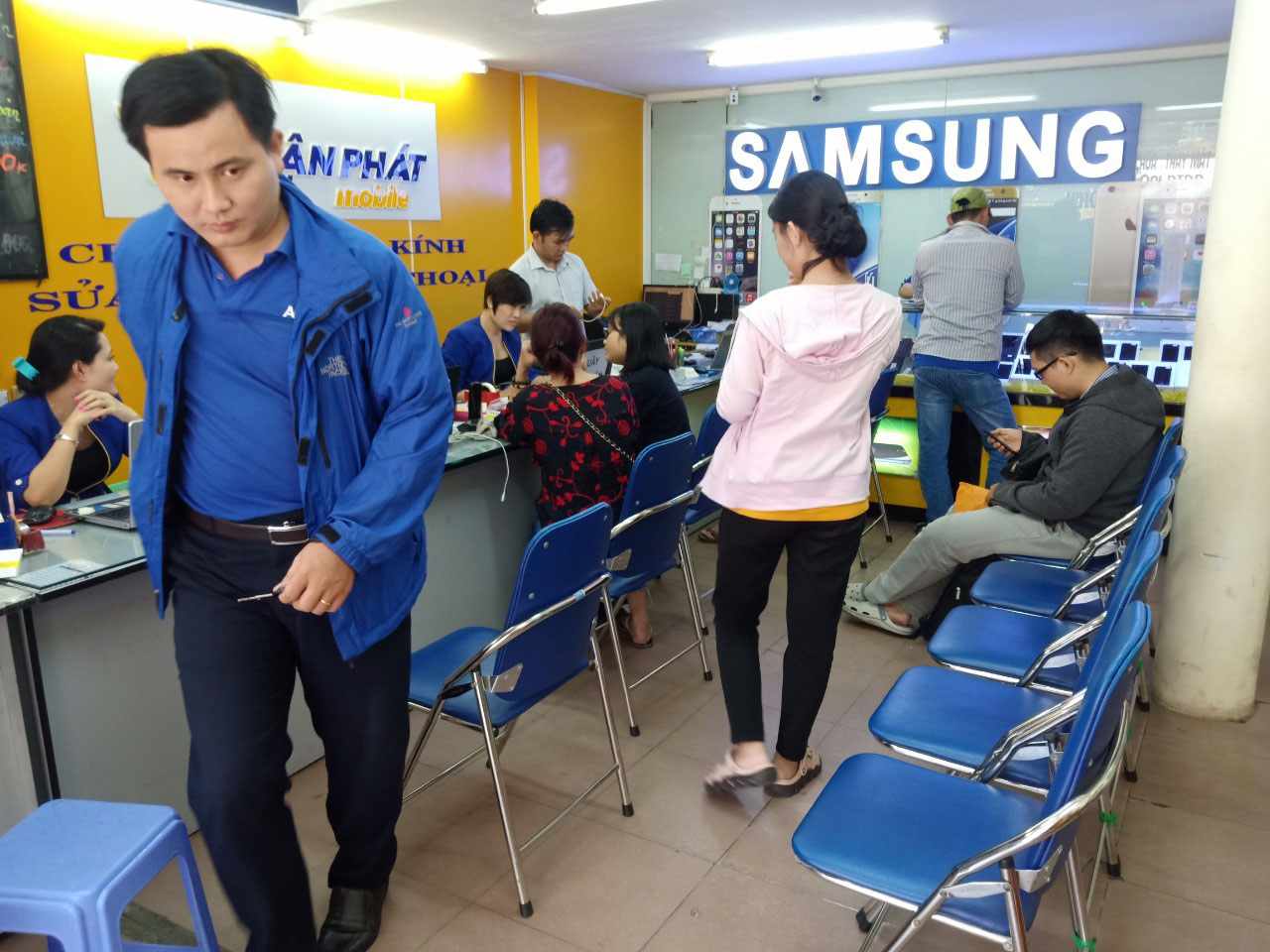 Trung tâm sửa chữa điện thoại Samsung uy tín