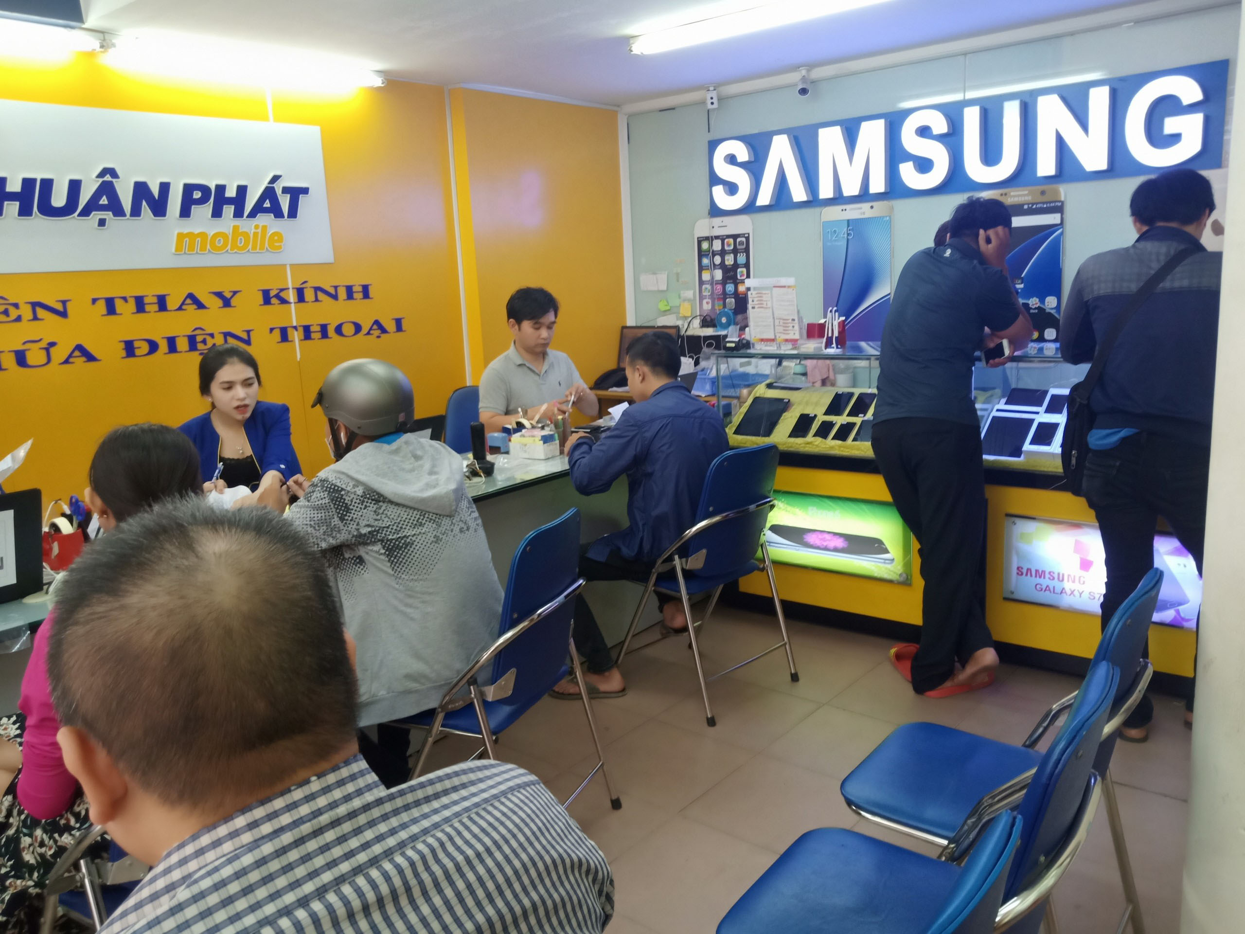 Trung tâm sửa chữa điện thoại Samsung uy tín